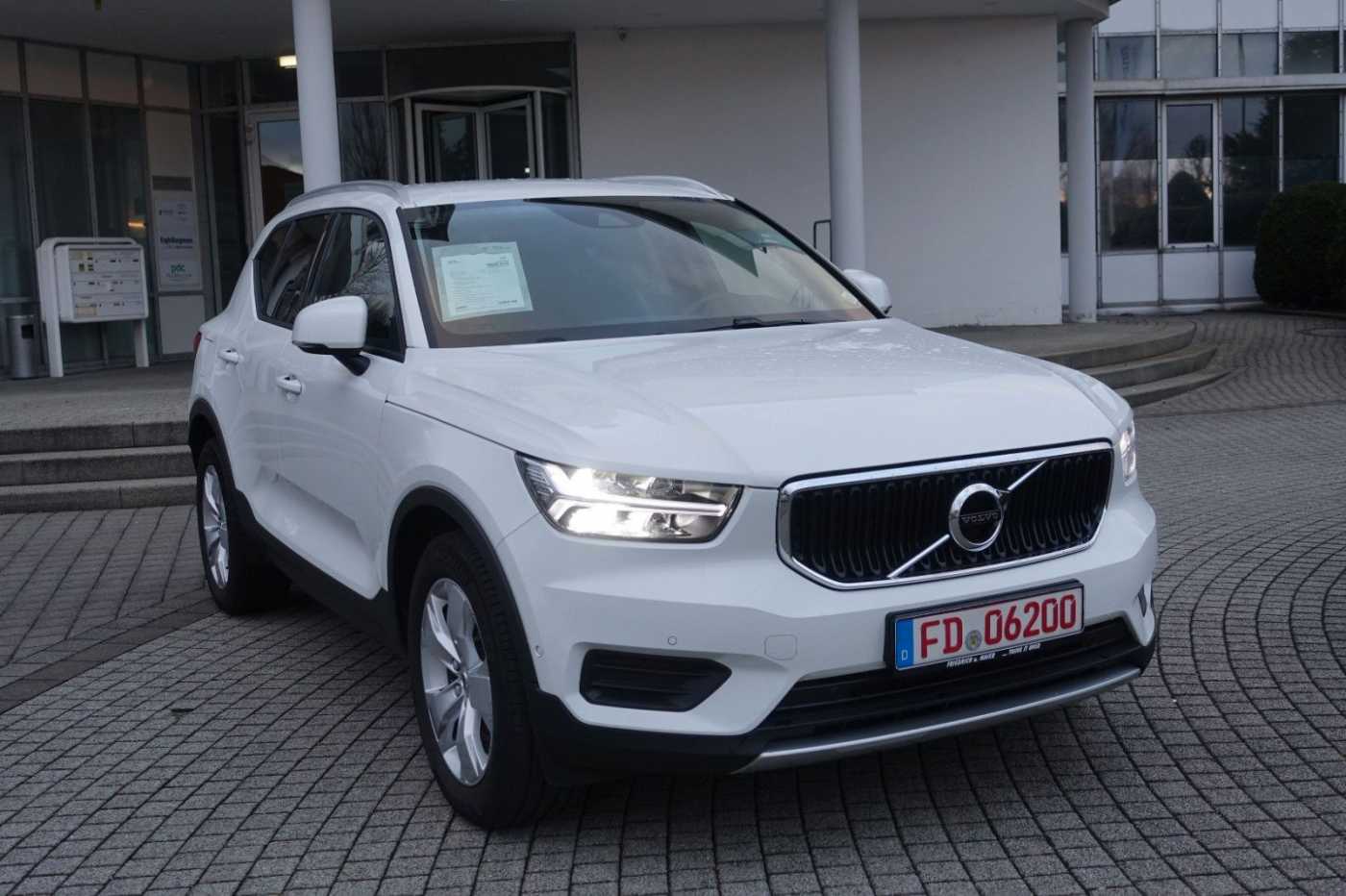 Volvo  T4 AWD Momentum