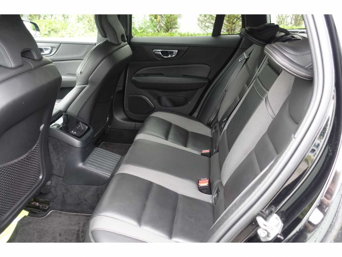 Volvo  T6 Twin Engine AWD R Design  /AHK/Winterp. /V