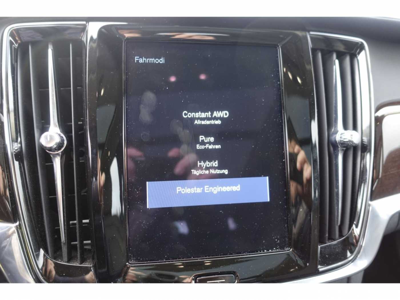 Volvo  Inscription T8 AWD AHK*PGSD*HUD*360°4-C*B&W*