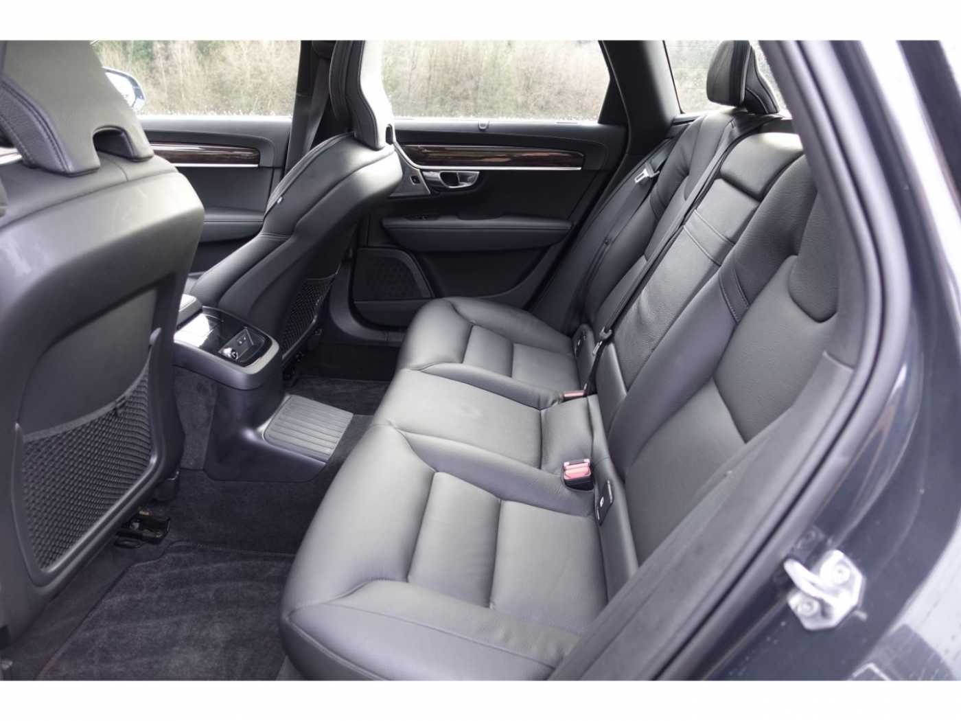 Volvo  Inscription T8 AWD AHK*PGSD*HUD*360°4-C*B&W*
