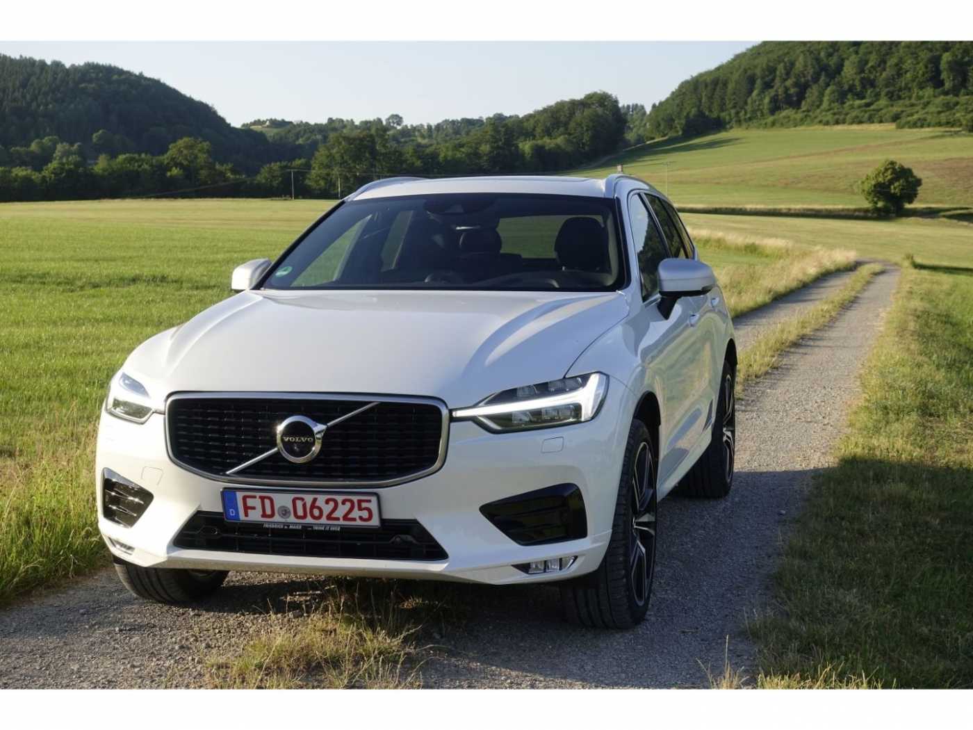 Volvo  R Design AWD T6
