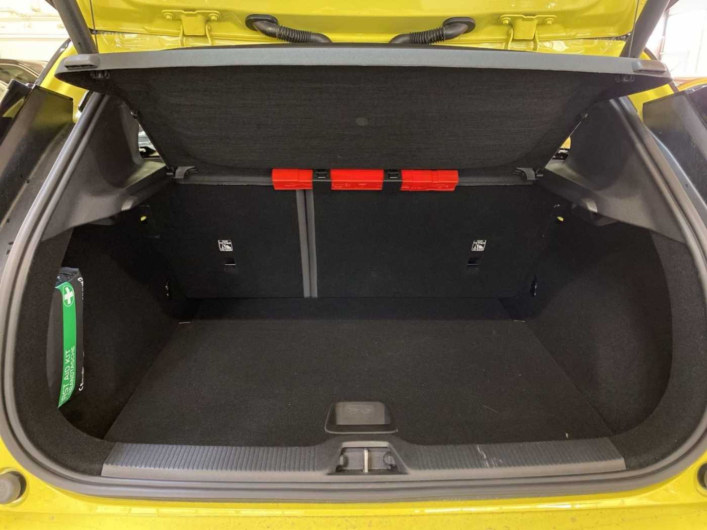 Volvo  Plus Single Motor Extended Range 2WD Pure E