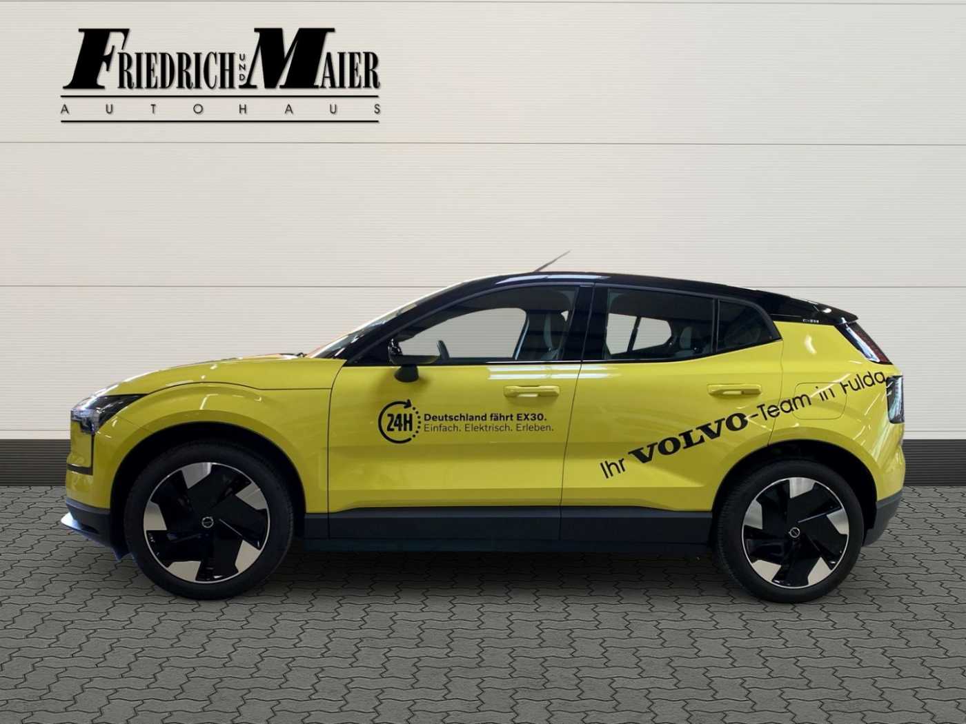 Volvo  Plus Single Motor Extended Range 2WD Pure E