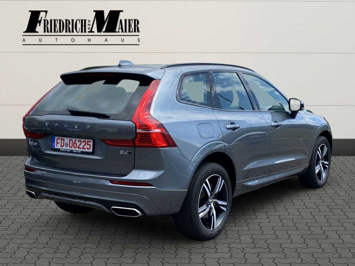 Volvo  R Design AWD B4 Diesel RFK