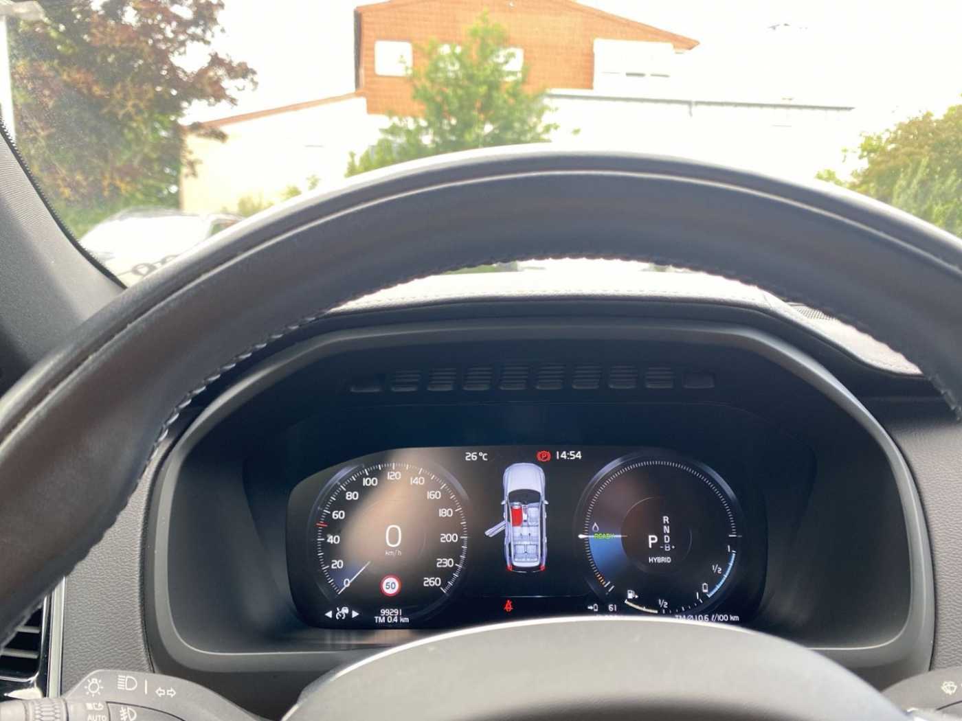 Volvo  Plus Bright Recharge Plug-In Hybrid AWD T8