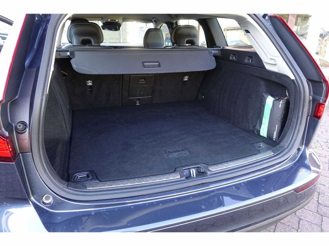 Volvo  Momentum D3 EU6d-T /Lichtpaket / Winterpaket