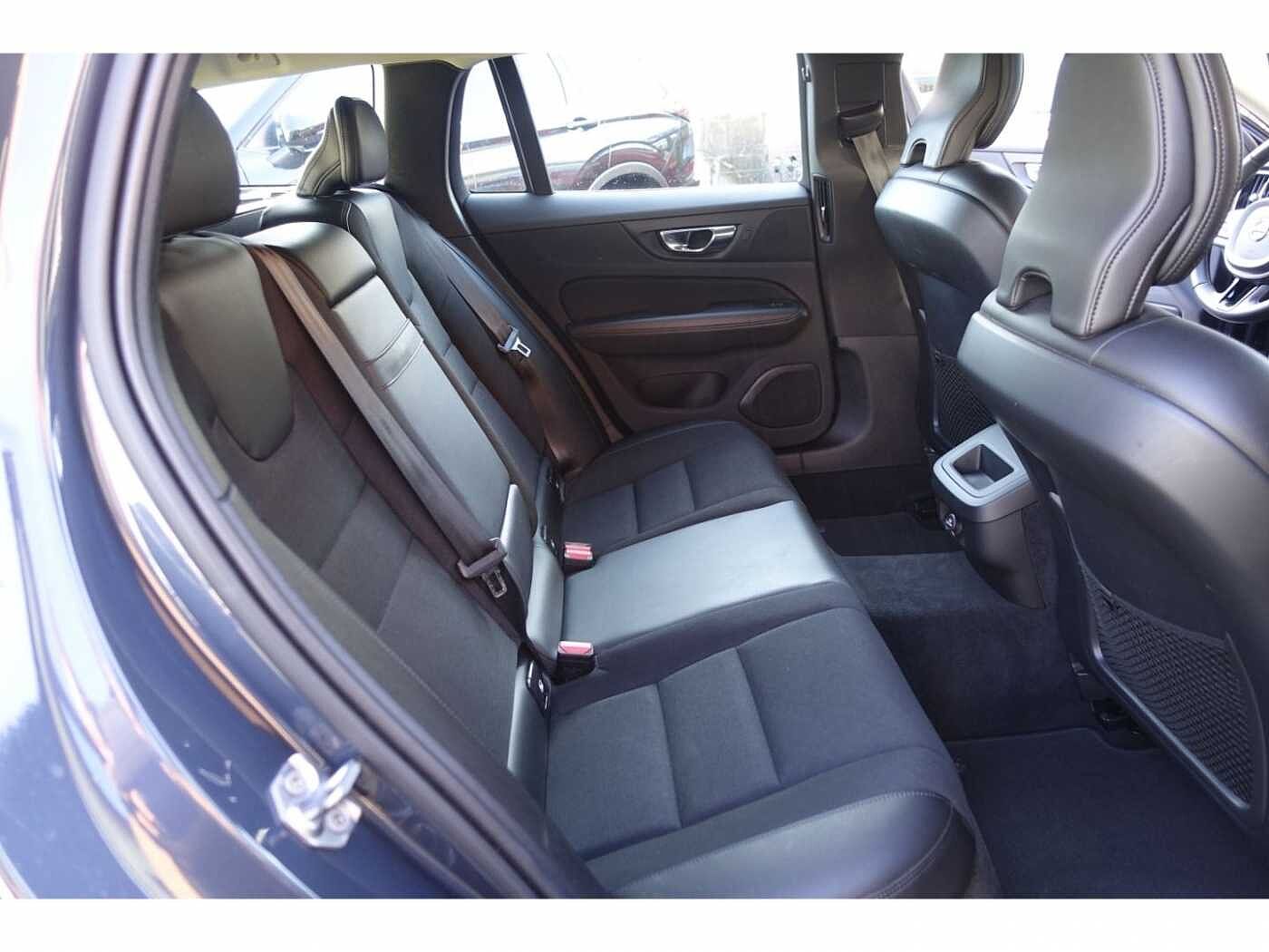 Volvo  Momentum D3 EU6d-T /Lichtpaket / Winterpaket