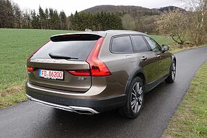 Volvo  CC D5 AWD CC Pro AHK*360°*STHZ*ACC*BLIS*HUD