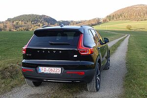 Volvo  T5  R -Design Recharge Plug-In Hybrid 2WD