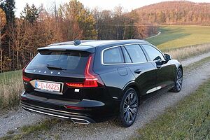 Volvo  T6 AWD Inscription / AHK/Einp u. vorn/Kamera