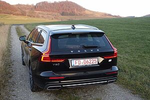 Volvo  T6 AWD Inscription / AHK/Einp u. vorn/Kamera