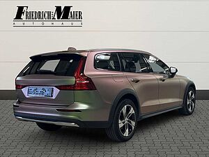 Volvo  Cross Country Plus AWD B4 AHK*
