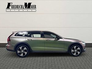 Volvo  Cross Country Plus AWD B4 AHK*