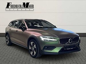 Volvo  Cross Country Plus AWD B4 AHK*