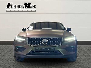 Volvo  Cross Country Plus AWD B4 AHK*