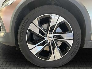 Volvo  Cross Country Plus AWD B4 AHK*