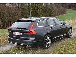 Volvo  Inscription T8 AWD AHK*PGSD*HUD*360°4-C*B&W*