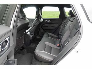Volvo  R Design AWD B4 Diesel EU6d / Fahrerassiste