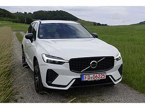 Volvo  R Design AWD B4 Diesel EU6d / Fahrerassiste