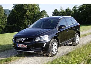 Volvo  Summum AWD D5 DPF / BusinessP. /Pano/Rückfah