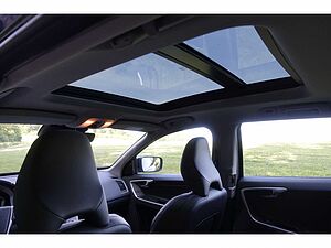 Volvo  Summum AWD D5 DPF / BusinessP. /Pano/Rückfah