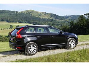 Volvo  Summum AWD D5 DPF / BusinessP. /Pano/Rückfah