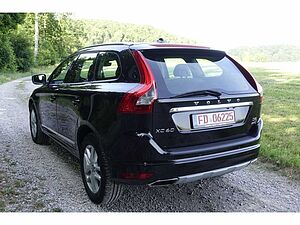 Volvo  Summum AWD D5 DPF / BusinessP. /Pano/Rückfah
