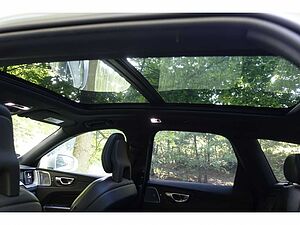 Volvo  R Design AWD T6