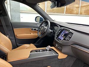 Volvo  Plus Bright Recharge Plug-In Hybrid AWD T8