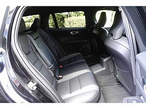 Volvo  T6 AWD R-Design V-LED*BLIS*ACC*AHK