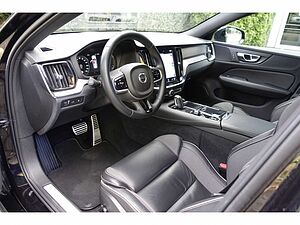 Volvo  T6 AWD R-Design V-LED*BLIS*ACC*AHK