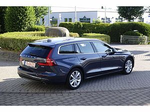 Volvo  Momentum D3 EU6d-T /Lichtpaket / Winterpaket