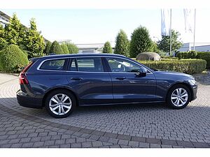 Volvo  Momentum D3 EU6d-T /Lichtpaket / Winterpaket