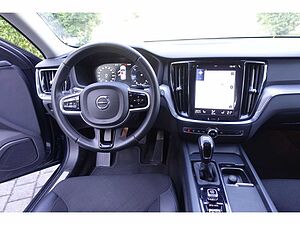 Volvo  Momentum D3 EU6d-T /Lichtpaket / Winterpaket