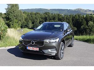 Volvo  D5 AWD Inscription  EU6d-T  / AHK / Pano /