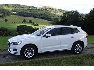 Volvo  Momentum AWD D4   AHK/IntelliSafe /Pilot As