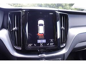Volvo  Momentum AWD D4   AHK/IntelliSafe /Pilot As