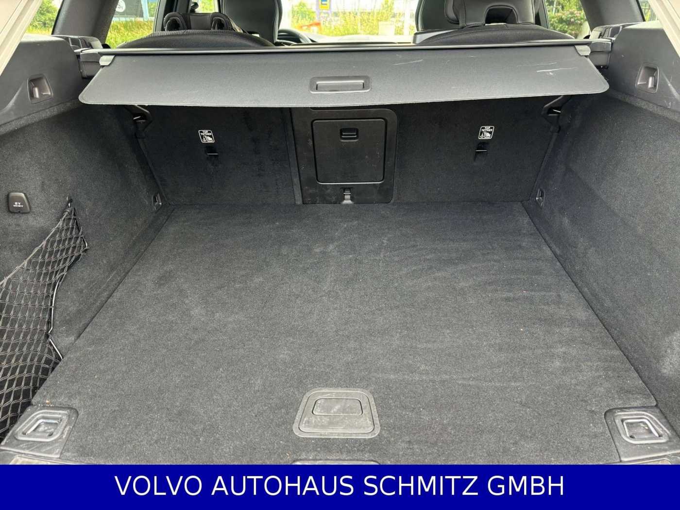 Volvo  Core B4 19' Ganzjahresreifen BLIS ACC