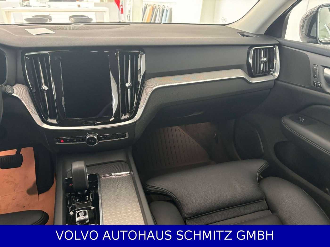 Volvo  V 60 B4 Plus Dark 360Gr/Standheizung/4-Zonen/AHK