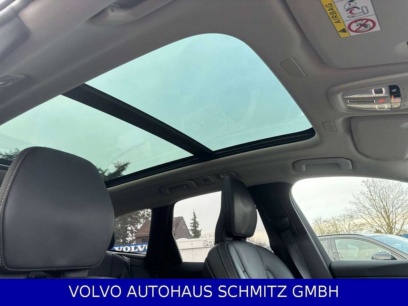 Volvo  Ultimate Dark AWD Massage Luftfahrwerk 21'