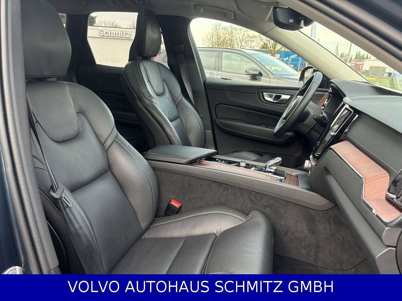 Volvo  Ultimate Dark AWD Massage Luftfahrwerk 21'