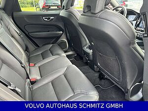 Volvo  R Design AWD/Panorama /AHK /Massage