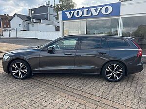 Volvo  Plus Dark B4 Standh. AHK 360Grad 4-Zonen