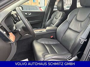 Volvo  Ultimate Dark AWD Massage Luftfahrwerk 21'