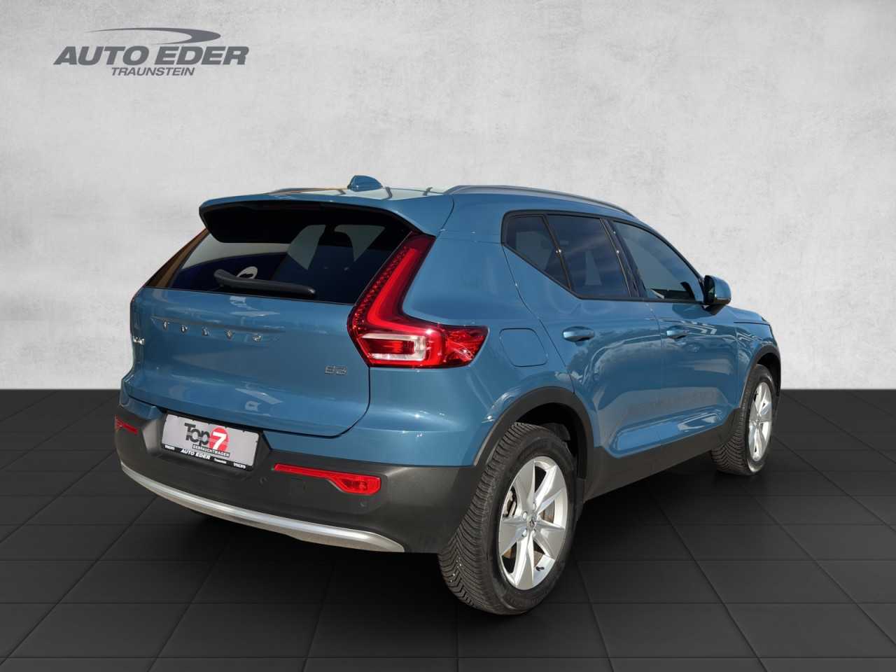 Volvo  XC 40 Core ACC LED Winter-Paket Bluetooth Navi Klima Einparkhilfe el. Fenster