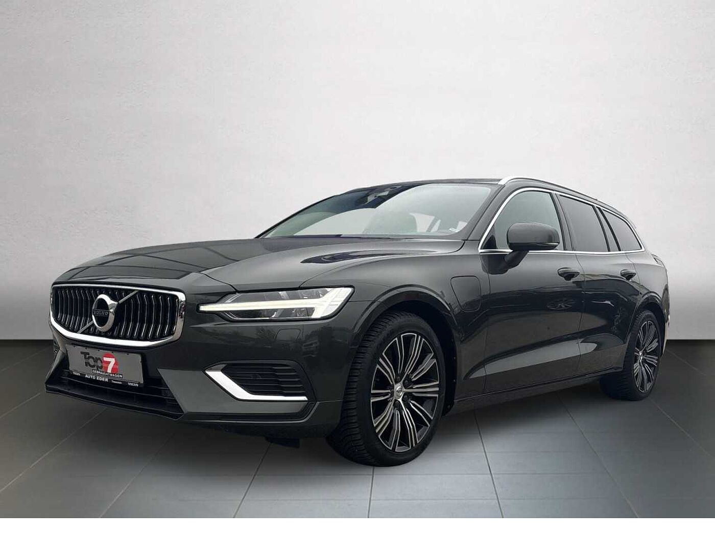 Volvo  V60 Inscription Expression Recharge Plug-In Hybrid Bluetooth Navi LED Vollleder