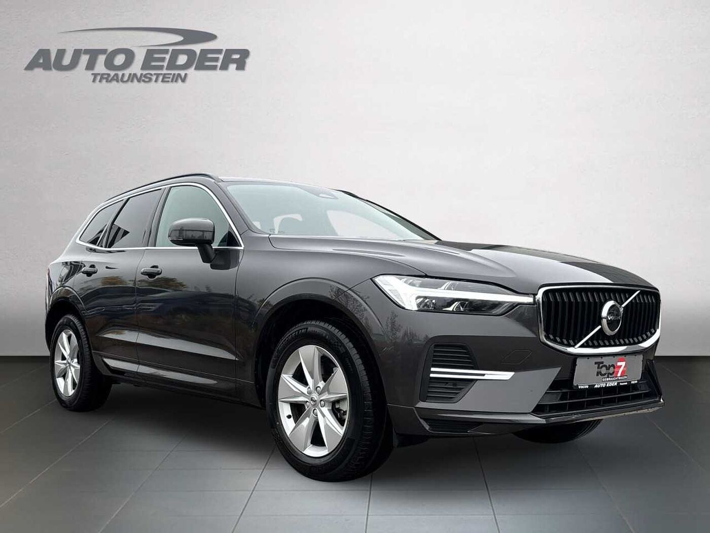 Volvo  XC 60 Momentum Pro 2WD Bluetooth Navi LED Klima Einparkhilfe el. Fenster