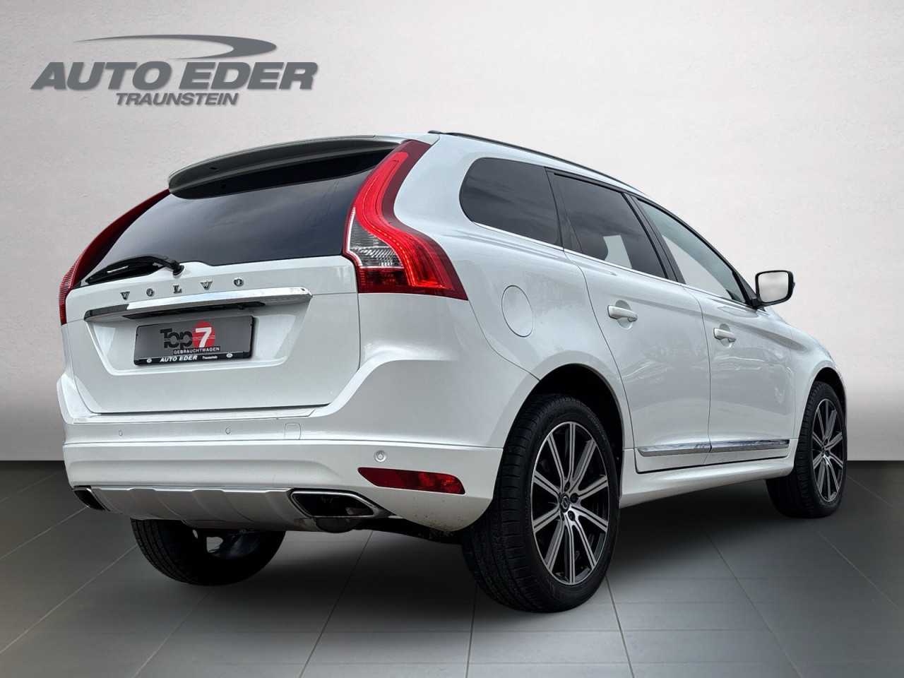 Volvo  XC 60 Summum AWD Bluetooth Navi Vollleder Klima Einparkhilfe el. Fenster