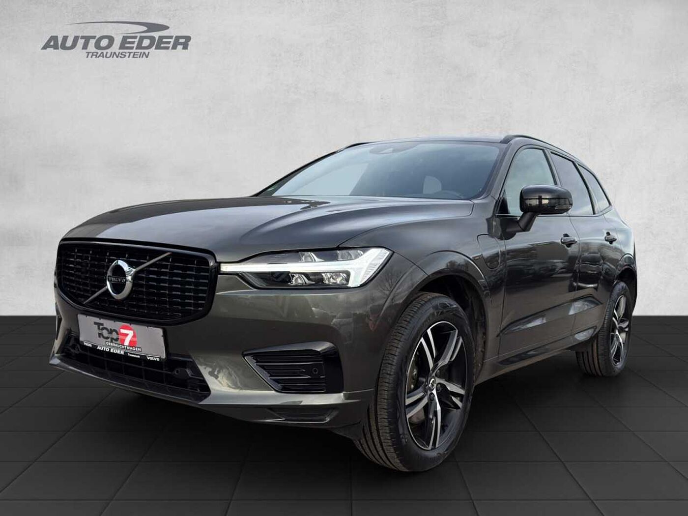 Volvo  XC 60 R Design Recharge Plug-In Hybrid AWD Bluetooth Navi LED Klima Einparkhilfe