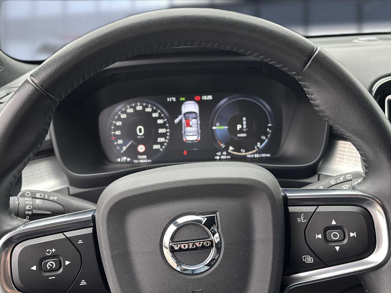 Volvo  XC40  Bluetooth Navi LED Klima Einparkhilfe el. Fenster